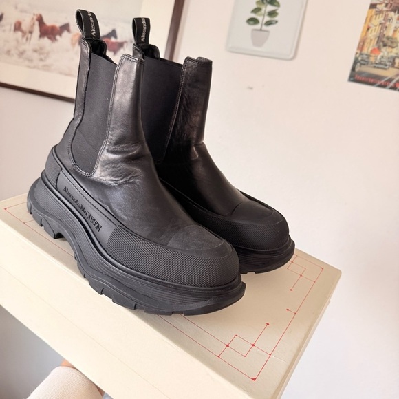 Alexander McQueen Shoes - Alexander McQueen Womens Black Leather Ankle Ankle Boots Shoes size 9